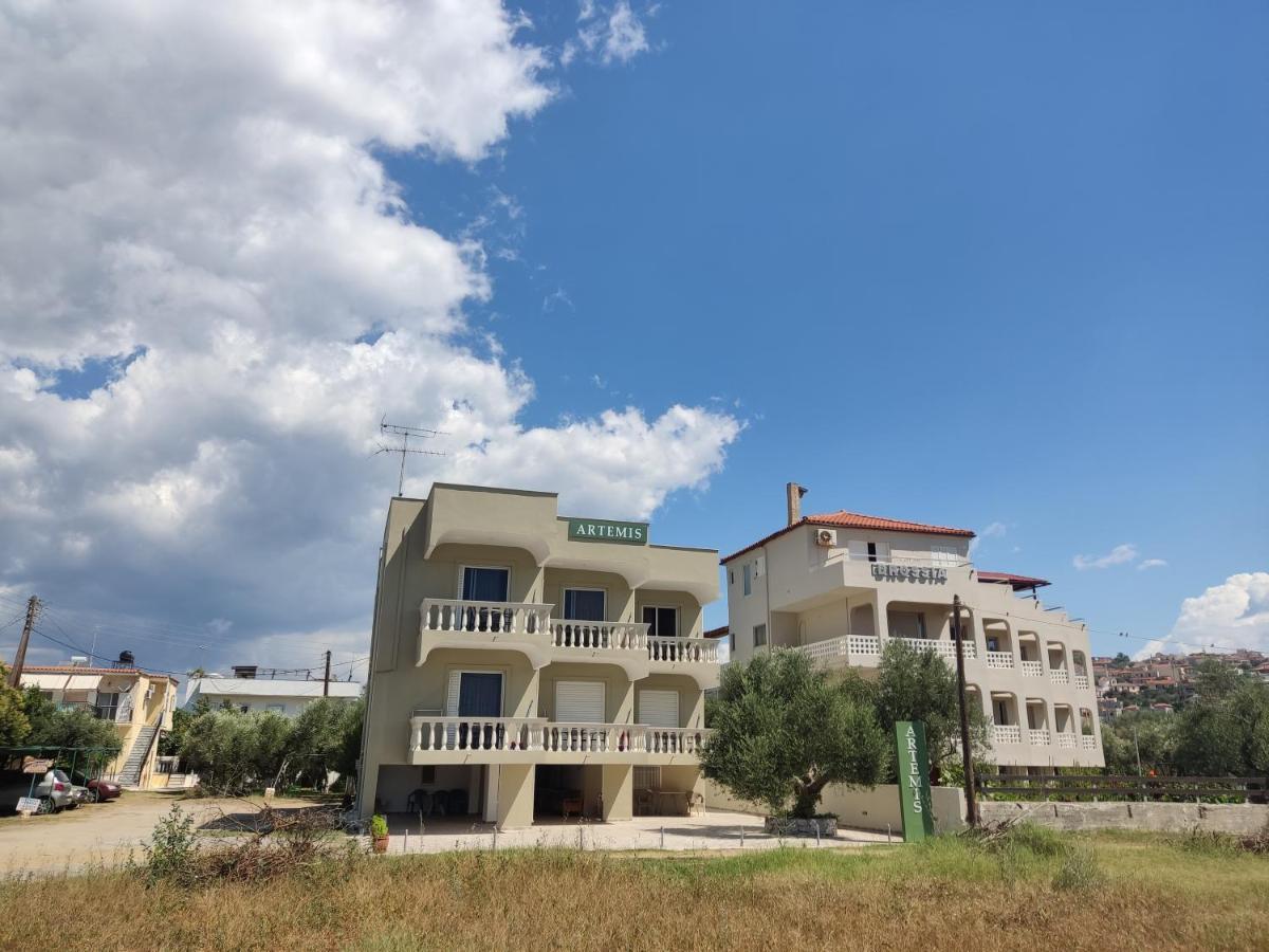 Pansion Artemis Daire Mavrovoúnion Dış mekan fotoğraf