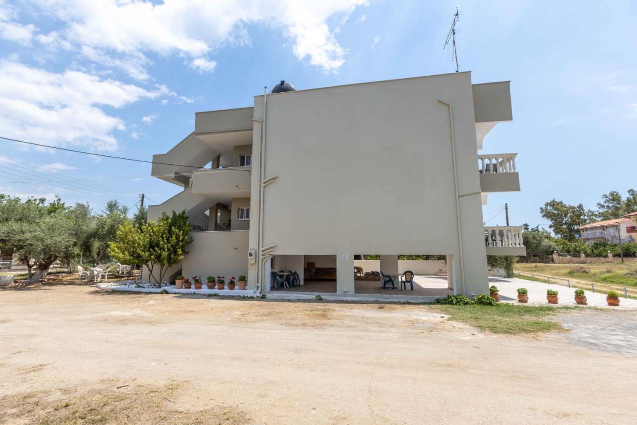 Pansion Artemis Daire Mavrovoúnion Dış mekan fotoğraf